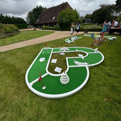 Wedding News: 10% off all packages with Pure Mini Golf