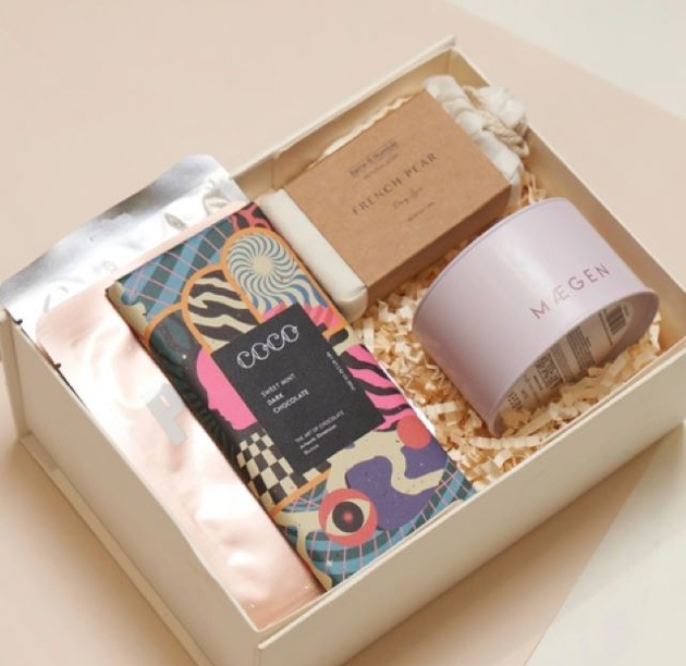 Mint Velvet gift box